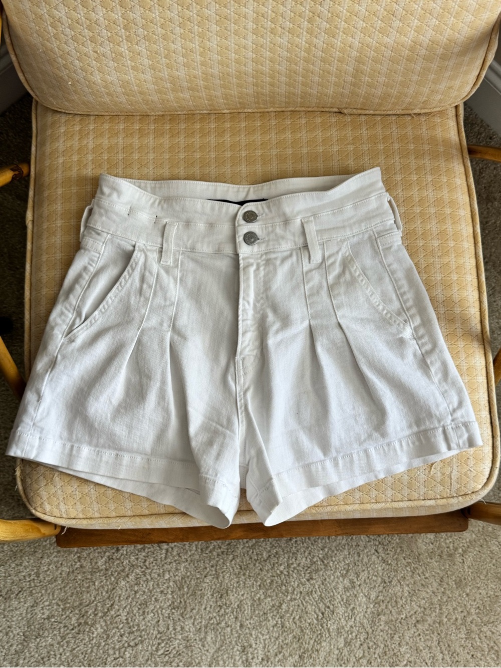 🔹 Veronica Beard Jaylen High Rise Pleated White Denim Shorts | Size 28 - Picture 5 of 10
